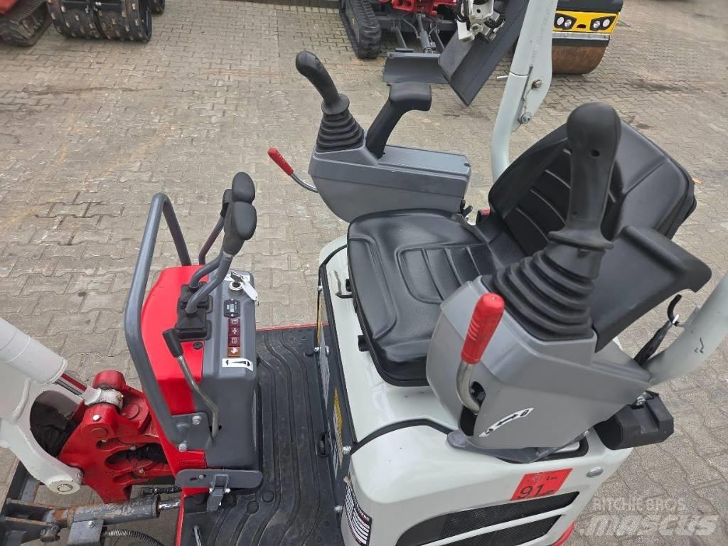 Takeuchi TB 210 R Mini Escavadoras <7t