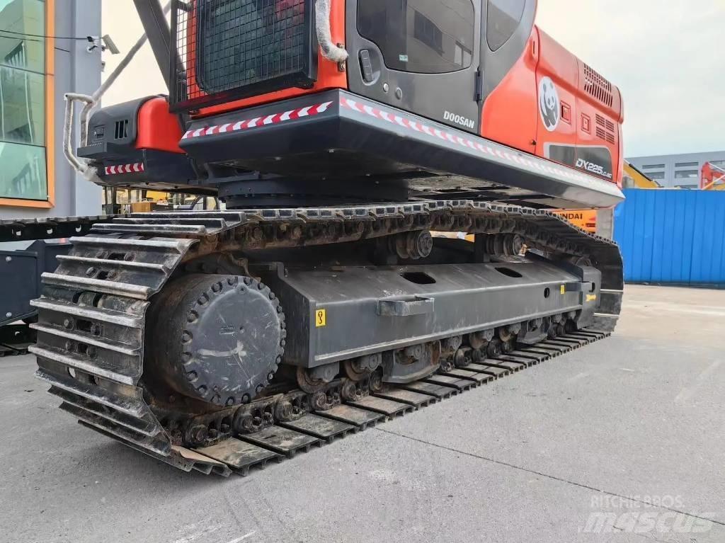 Doosan DX225LC-9C Escavadoras de rastos