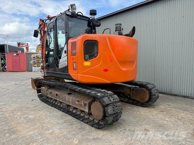 Hitachi ZX 135 US-5B Escavadoras de rastos
