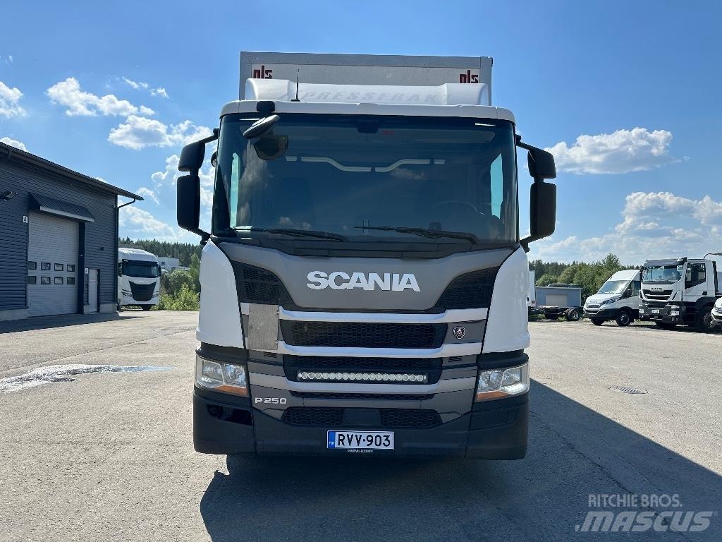 Scania P250 Camiões de caixa fechada
