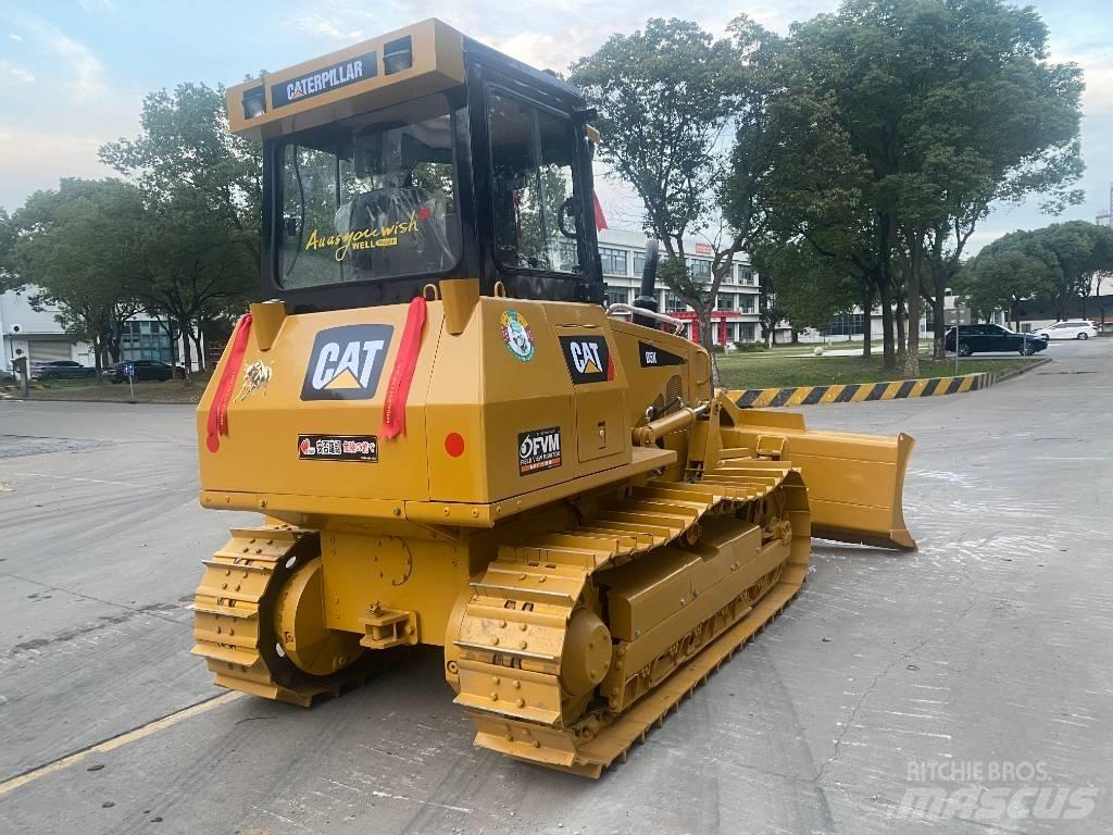 CAT D 5 K 2 LGP Dozers - Tratores rastos