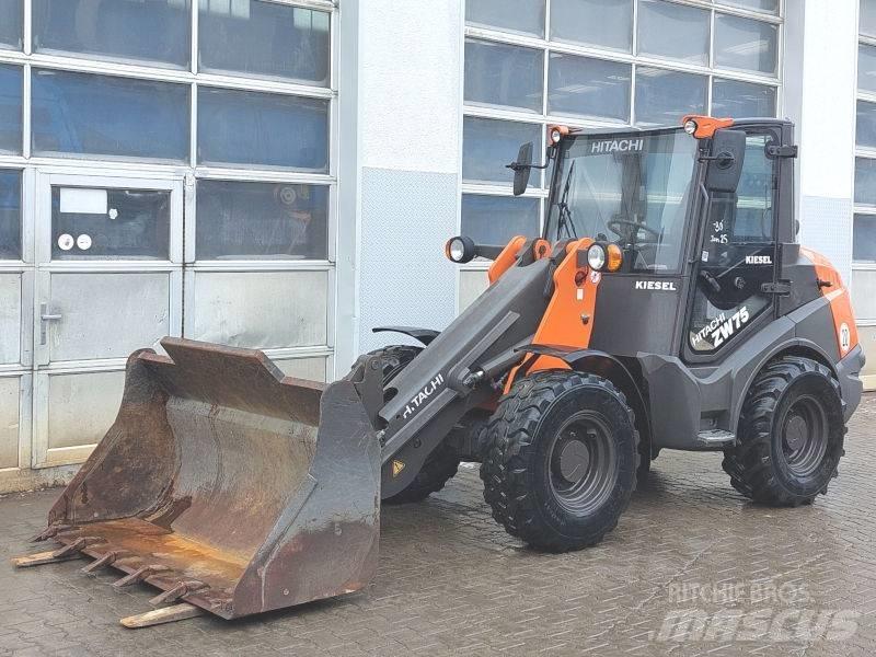 Hitachi ZW 75-6 Carregadoras de direcção deslizante
