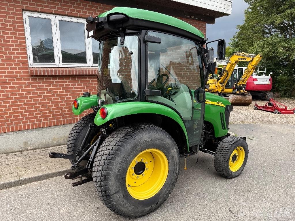 John Deere 3720 Tractores compactos