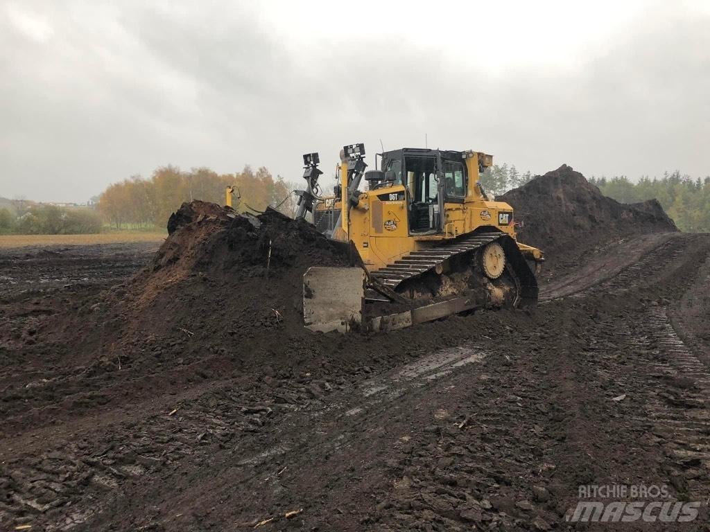CAT D 6 T LGP Dozers - Tratores rastos