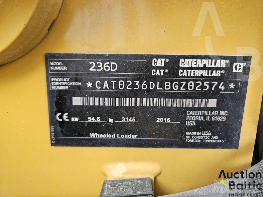 CAT 236 D Carregadoras de direcção deslizante