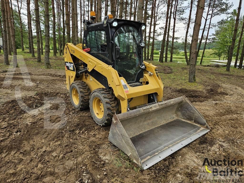 CAT 236 D Carregadoras de direcção deslizante