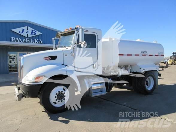 Peterbilt 337 Camiões-cisterna