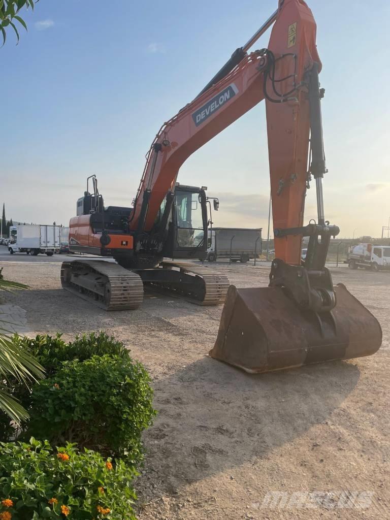 Doosan DX225LC-7 Escavadoras de rastos