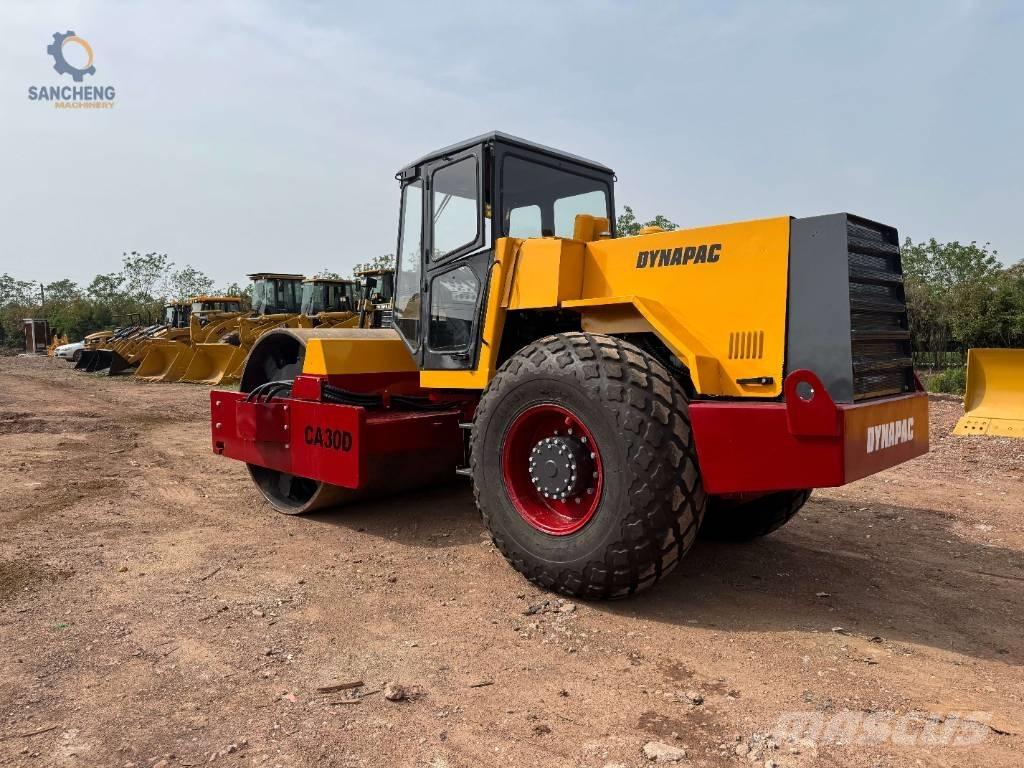 Dynapac CA 30 D Cilindros Compactadores monocilíndricos