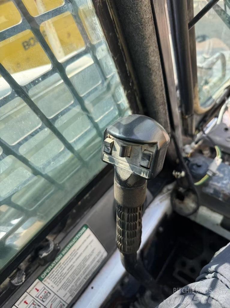 Bobcat S 160 Carregadoras de direcção deslizante