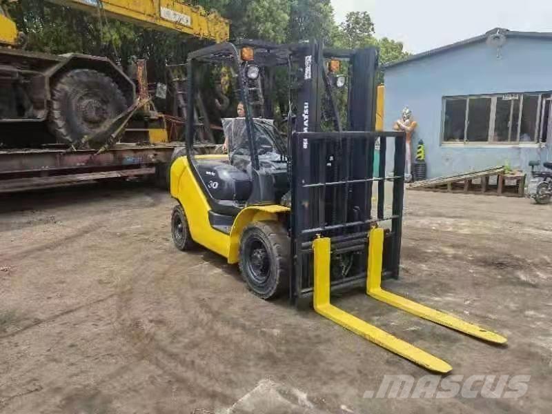 Komatsu 3 Ton Empilhadores Diesel