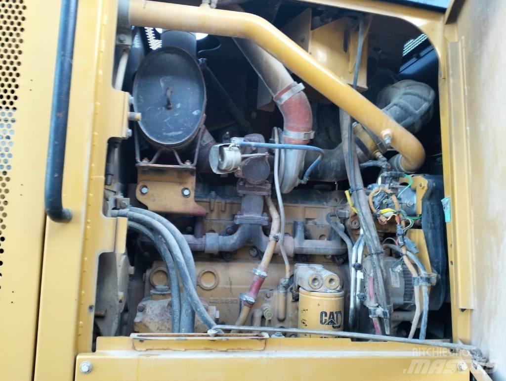 CAT 160 M Motoniveladoras