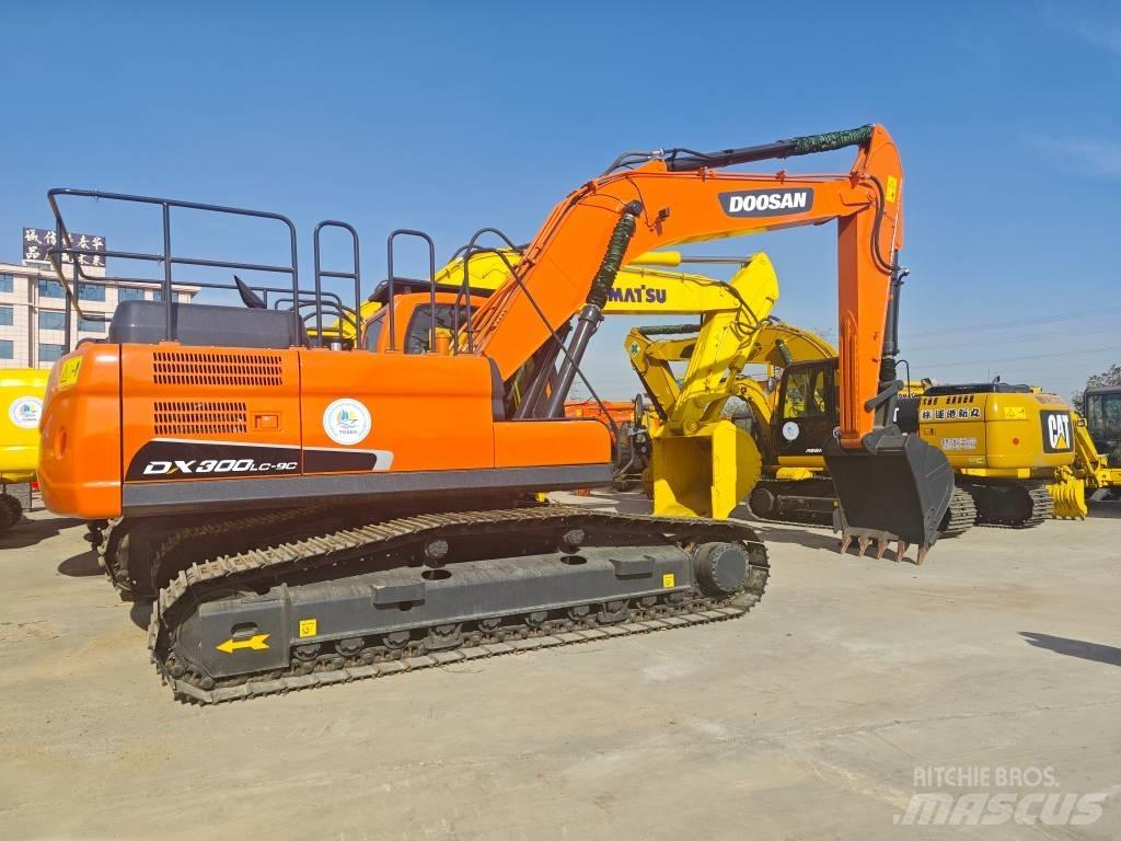 Doosan DX 300 Escavadoras de rastos
