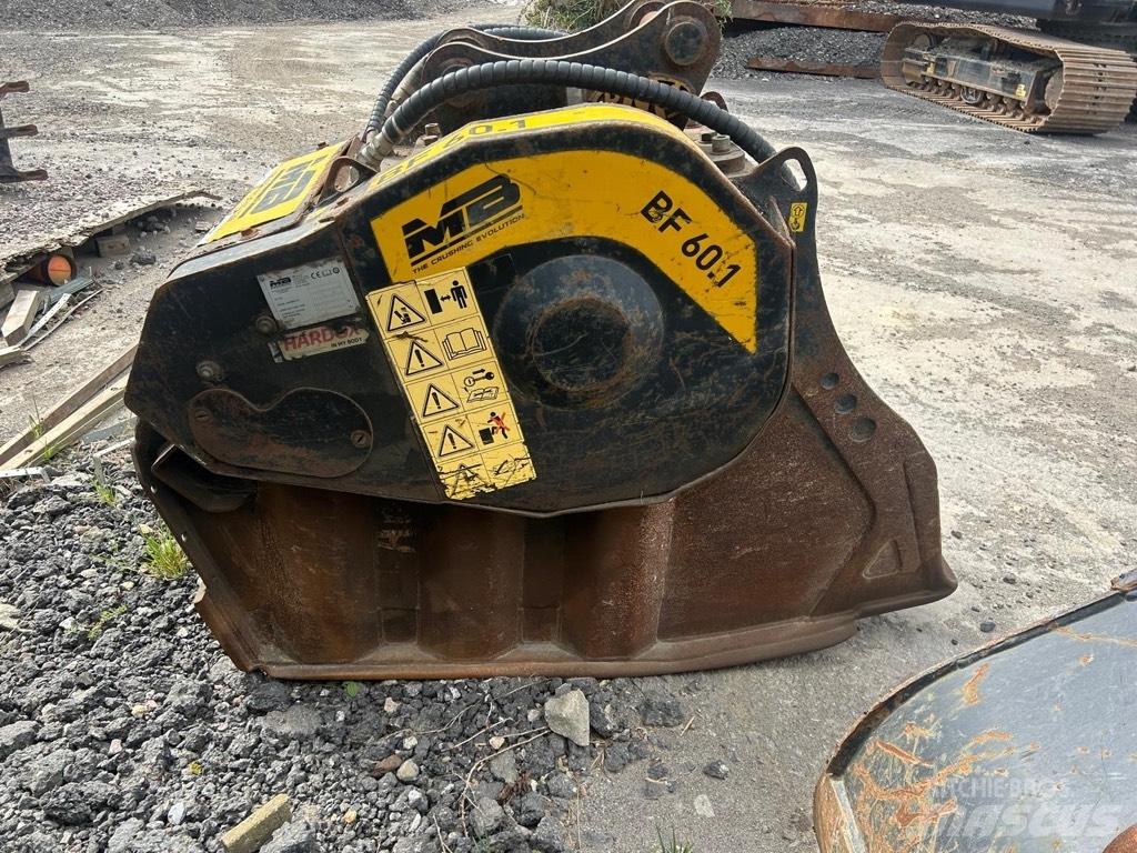 MB Crusher BF 60.1 Baldes britadores