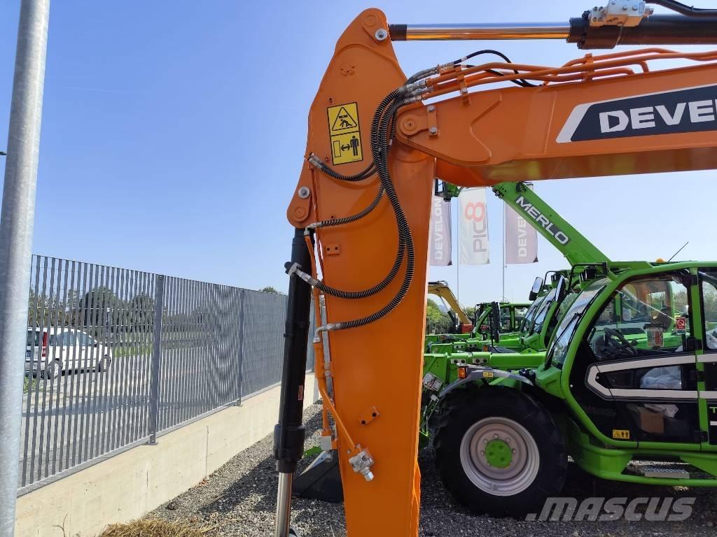Develon DX 140 LCR-7 Escavadoras de rastos