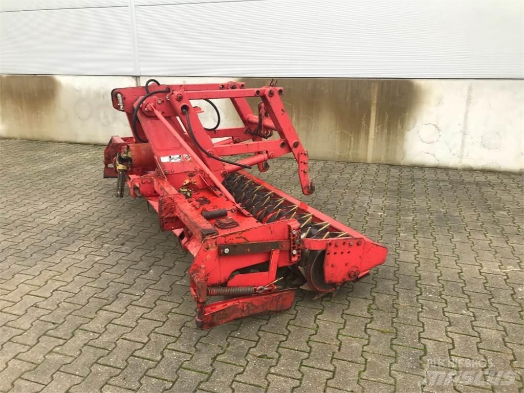 Krone KES 121-3000 Grades mecânicas e moto-cultivadores