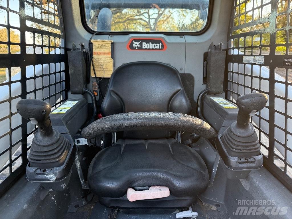 Bobcat T 64 Carregadoras de direcção deslizante