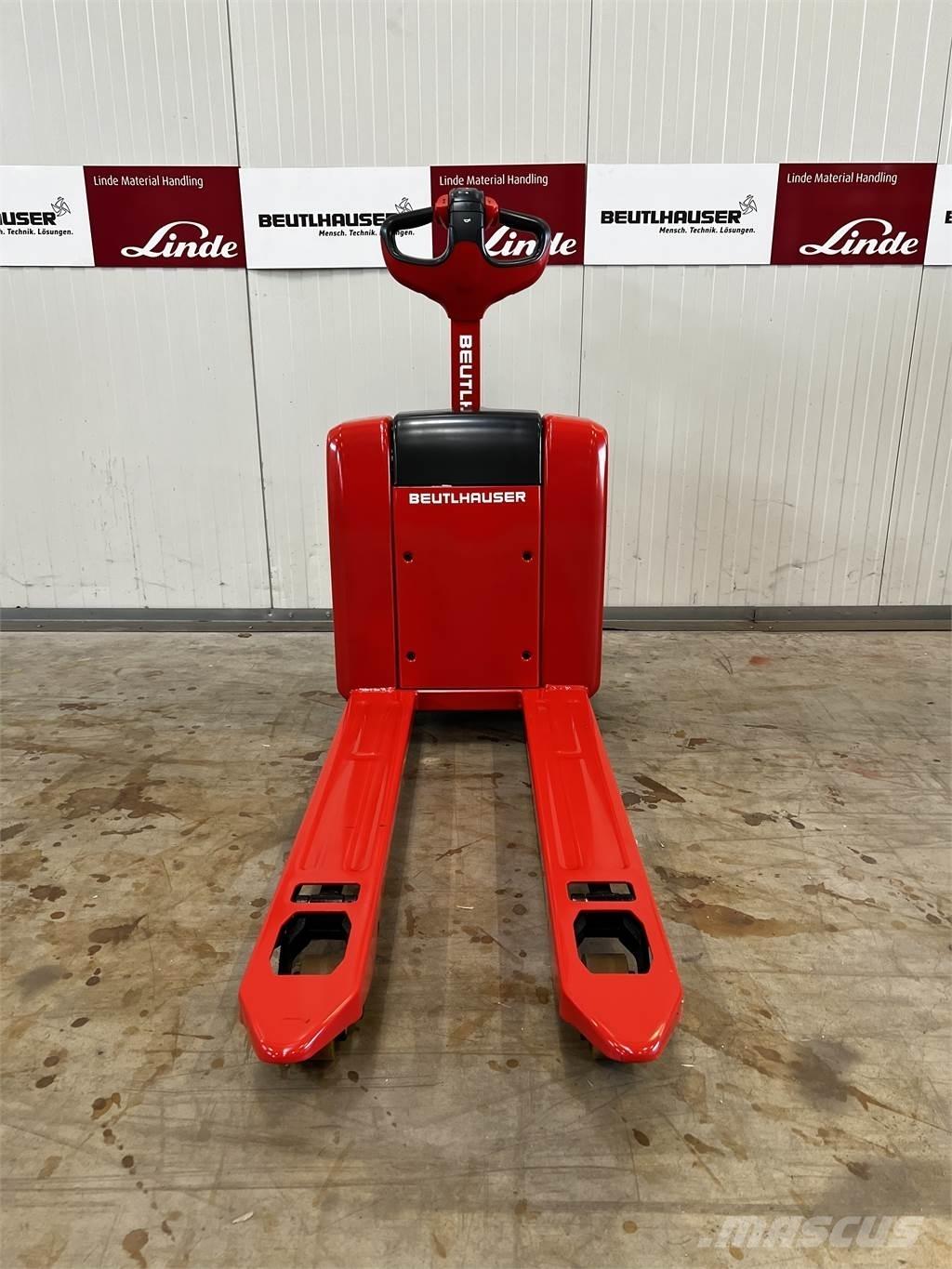 Linde MT15 Empilhador para operador externo