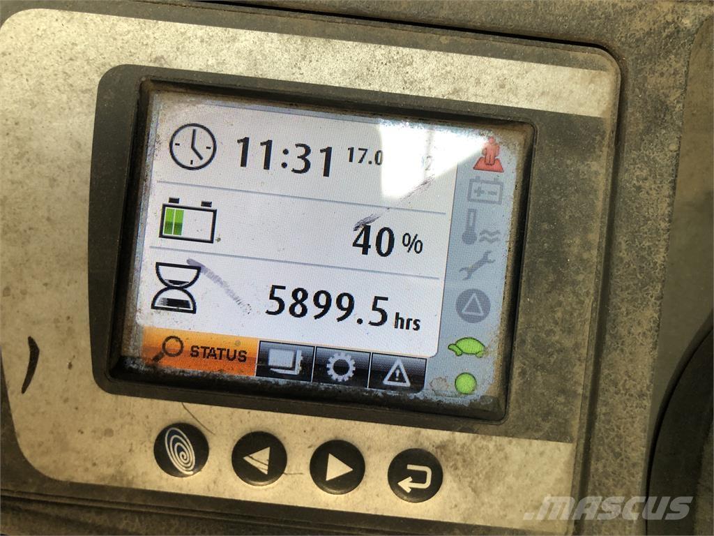 Still EXV SF16 Self propelled stackers