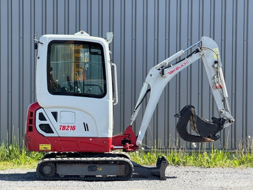 Takeuchi TB 216 Mini Escavadoras <7t