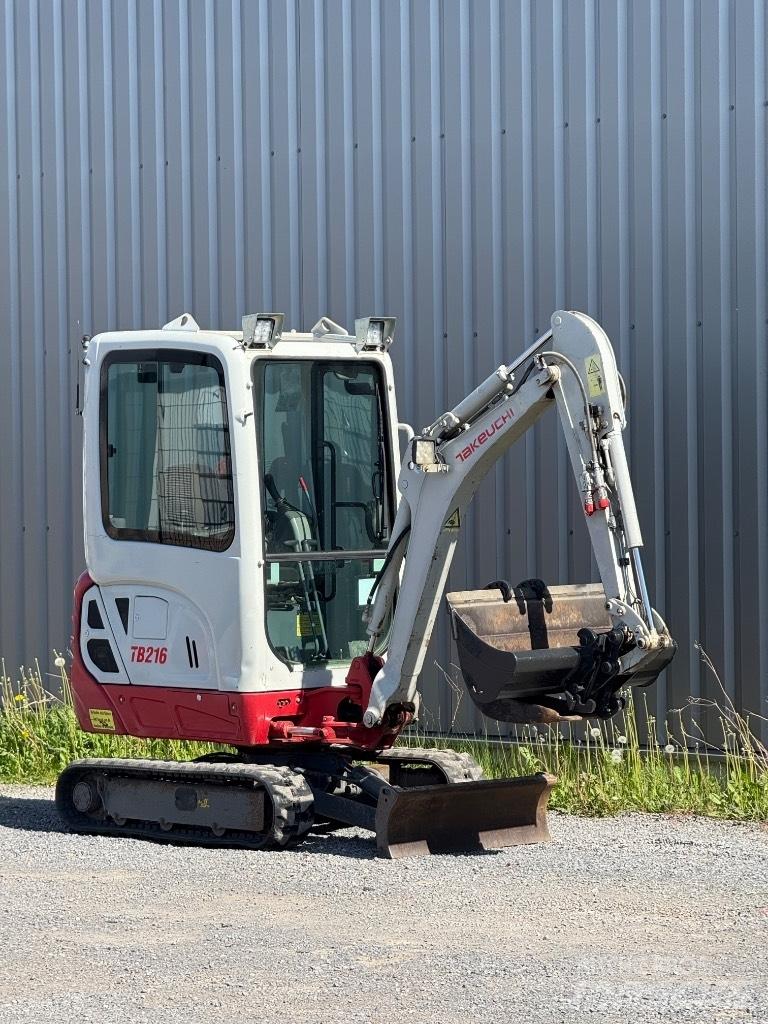 Takeuchi TB 216 Mini Escavadoras <7t
