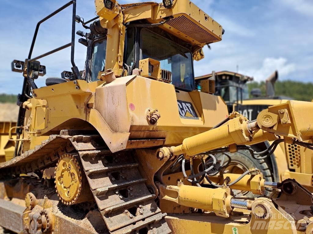 CAT D 8 T Dozers - Tratores rastos