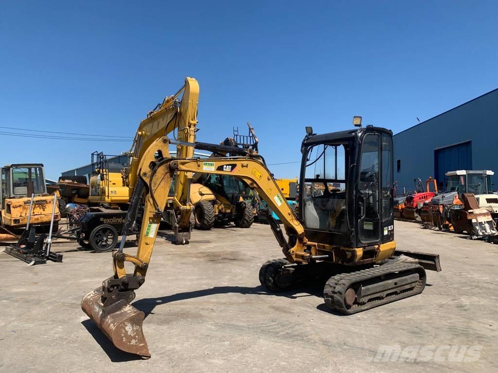 CAT 302.7 D CR Mini Escavadoras <7t