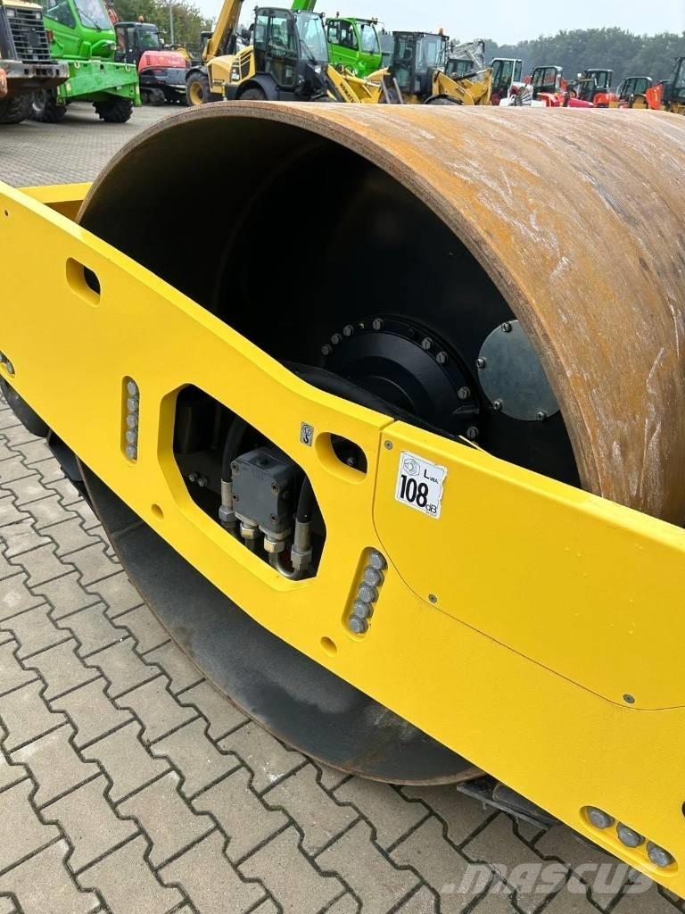 Bomag BW 211 D-5 Cilindros Compactadores monocilíndricos