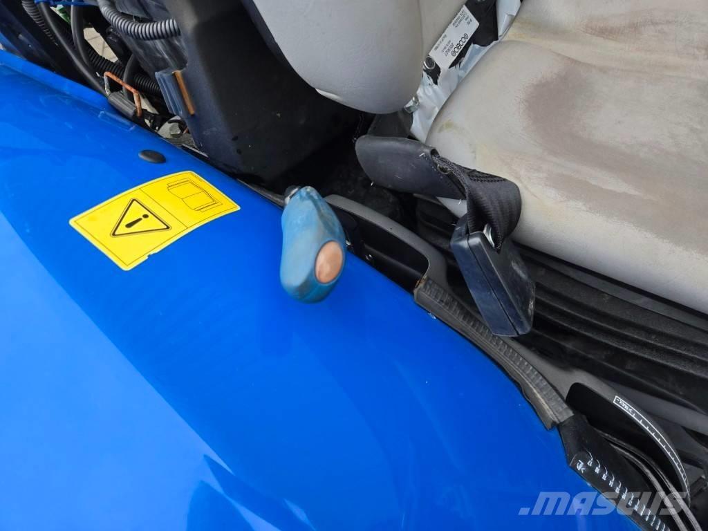 New Holland T 4.75 V Tratores Agrícolas usados