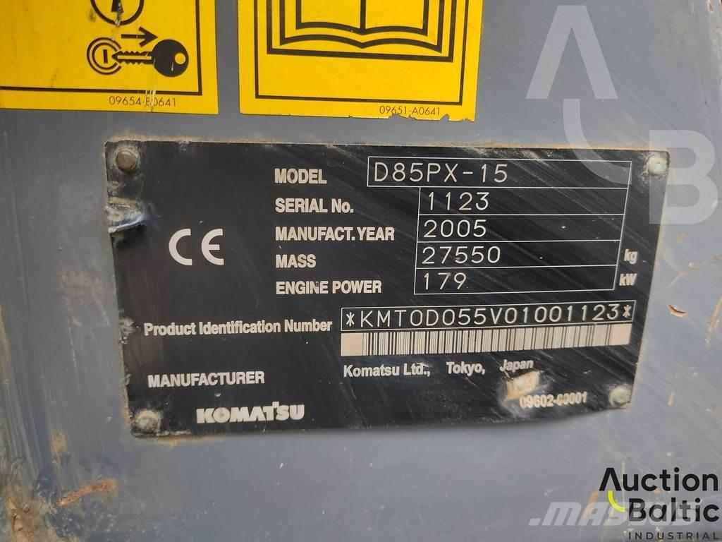 Komatsu D85PX-15 Dozers - Tratores rastos