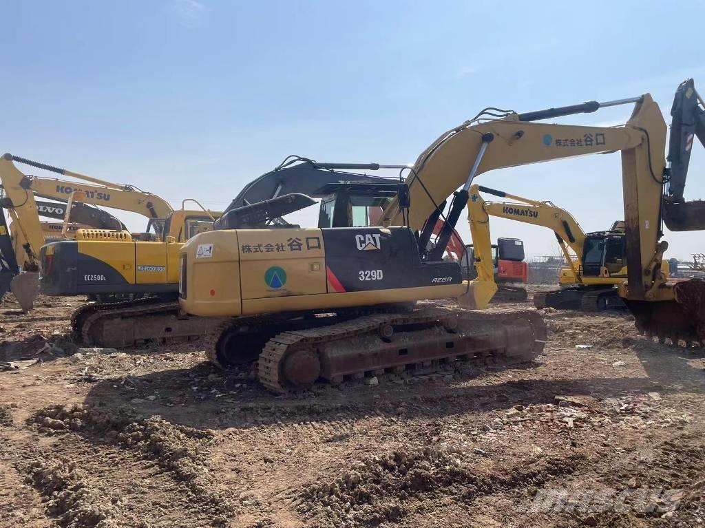CAT 329D Escavadoras de longo alcance