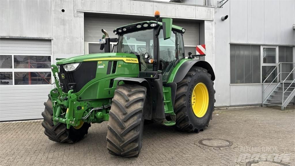 John Deere 6R215 Tratores Agrícolas usados