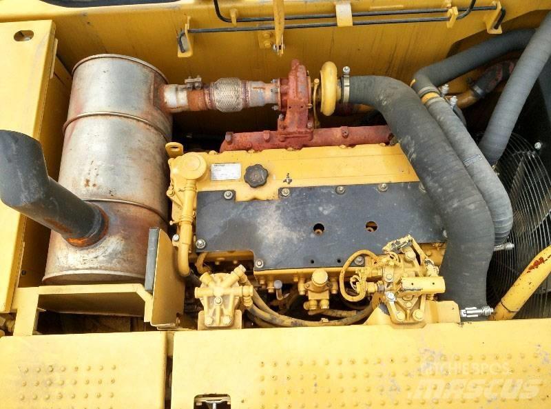 CAT 323 Escavadoras de rastos