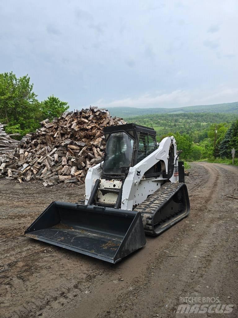 Bobcat T 320 Carregadoras de direcção deslizante