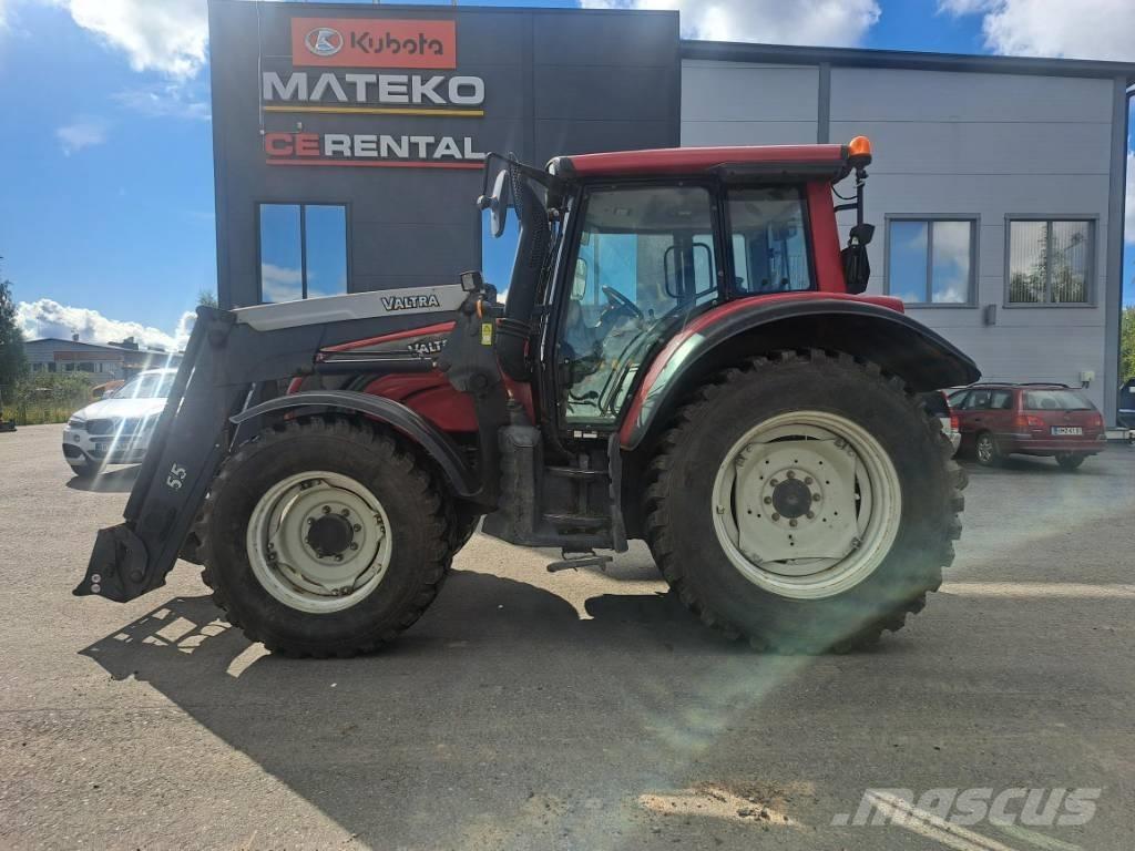 Valtra N 142 Tratores Agrícolas usados