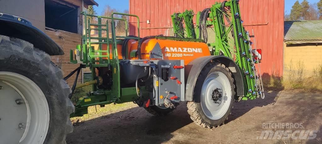 Amazone UG 2200 Pulverizadores rebocados