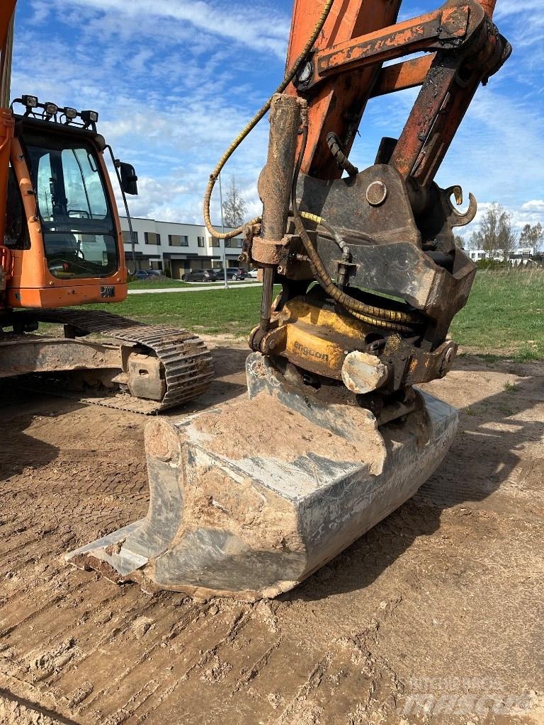 Doosan DX 255 LC Escavadoras de rastos