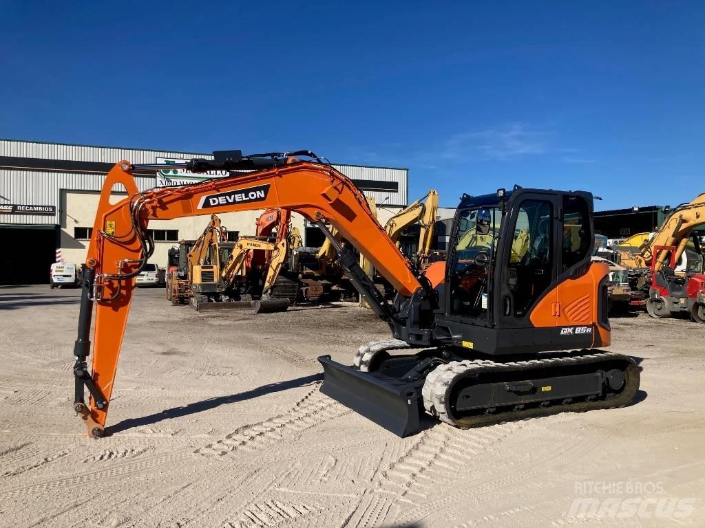 Develon DX 85 R-7 Escavadoras Midi 7t - 12t