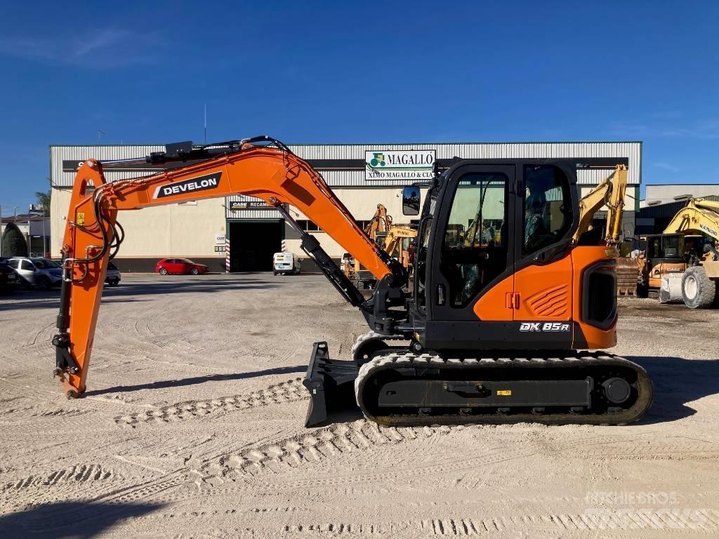 Develon DX 85 R-7 Escavadoras Midi 7t - 12t