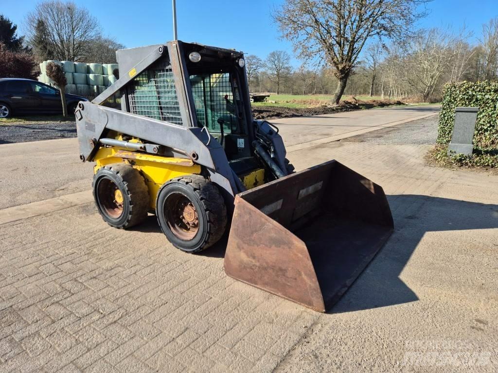 New Holland LS 160 Carregadoras de direcção deslizante