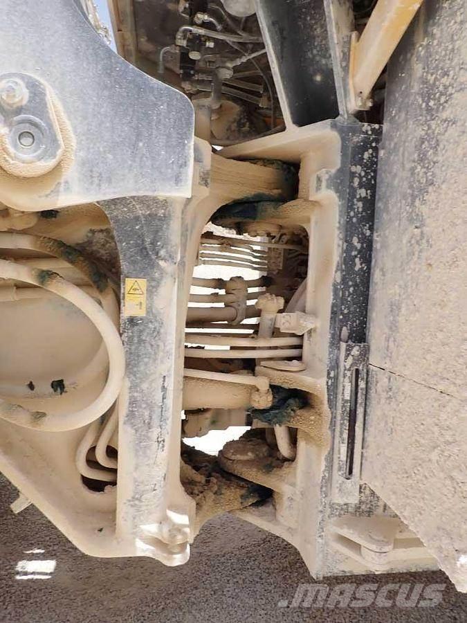 Komatsu WA600-8EO Pás carregadoras de rodas
