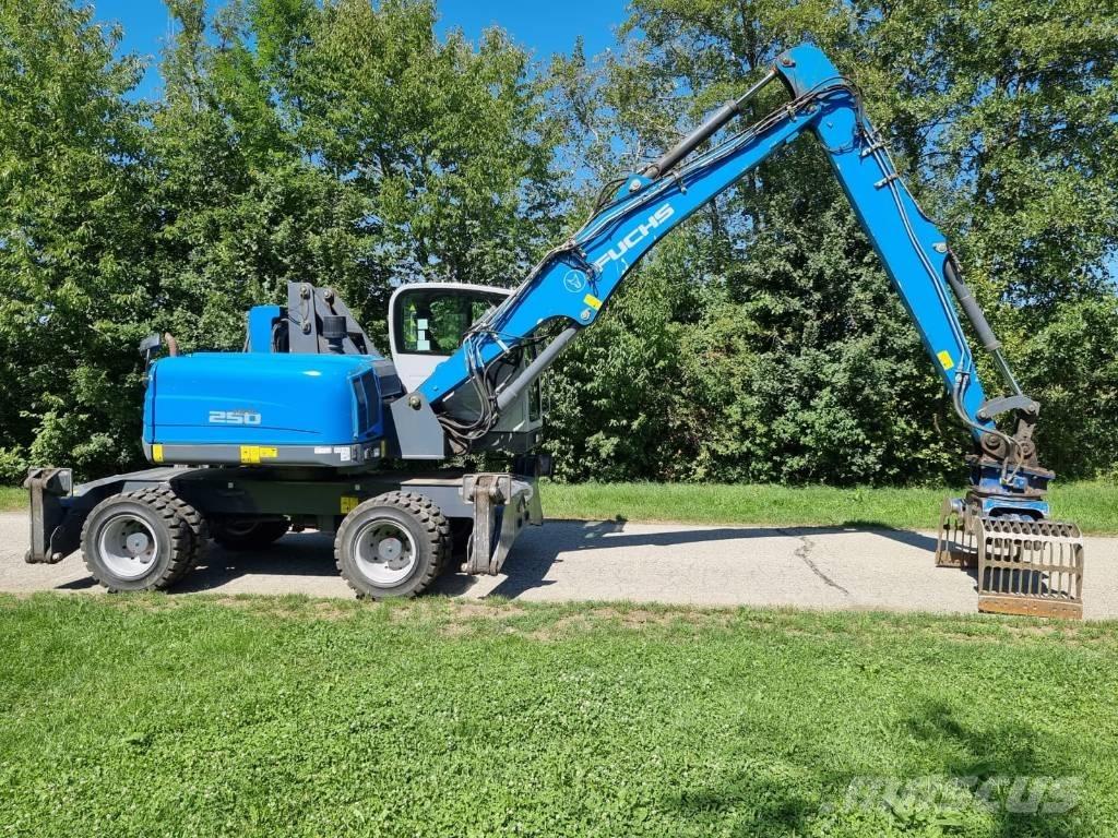 Fuchs MHL 250 Manipuladores de resíduos / indústria
