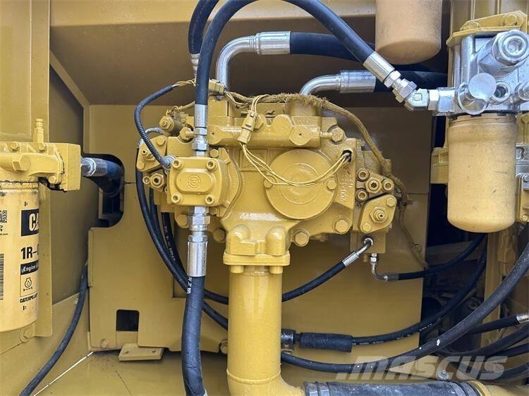 CAT 326D Escavadoras de rastos