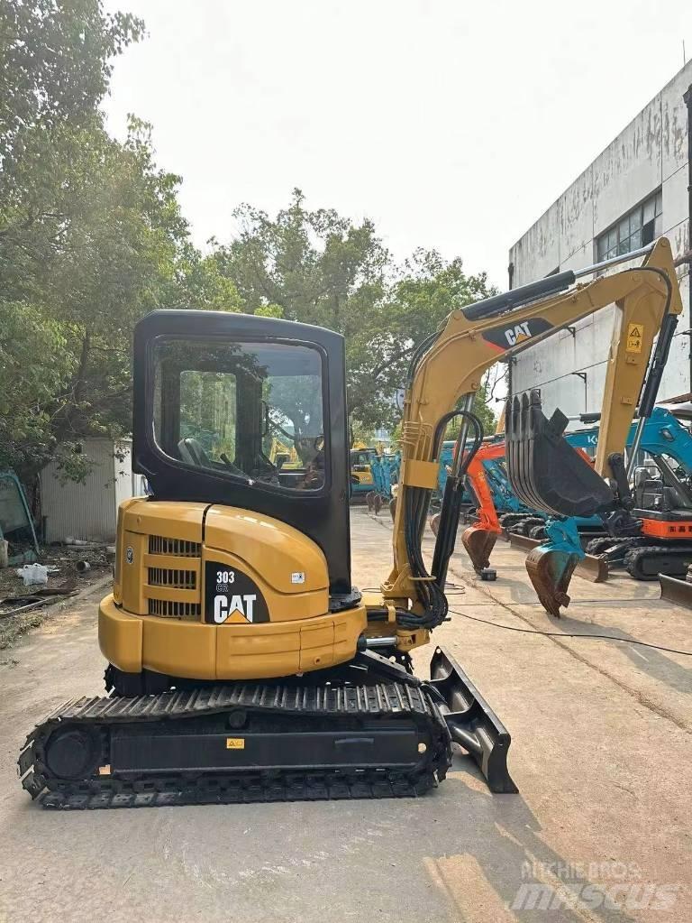 CAT 303 CR Mini Escavadoras <7t