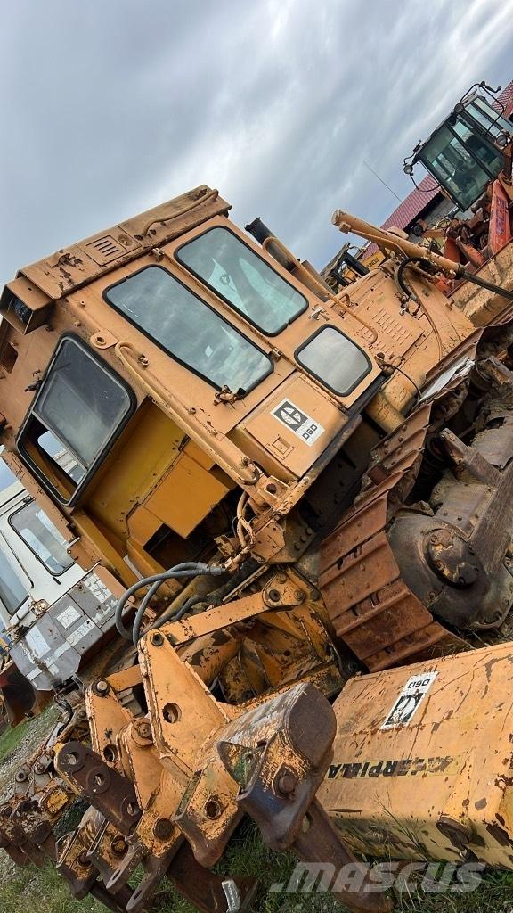CAT D 6 D Travőes