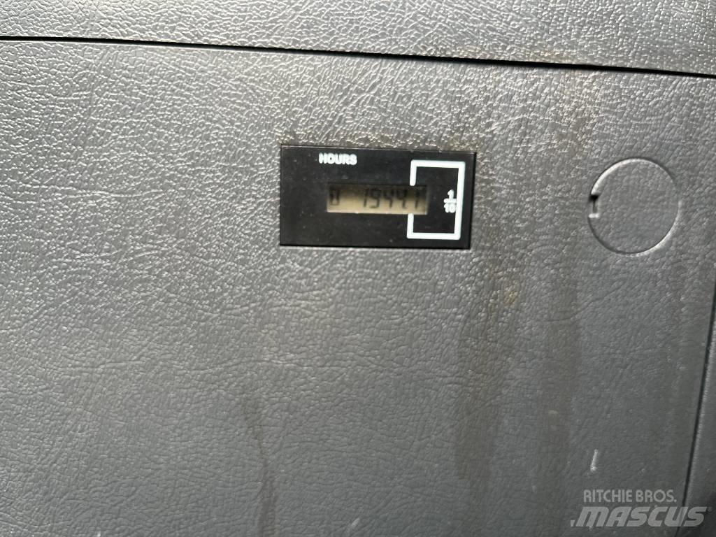 Hyundai HX 140 AL Escavadoras de rastos