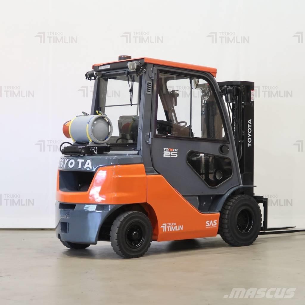Toyota 02-8FGF25 Empilhadores a gás