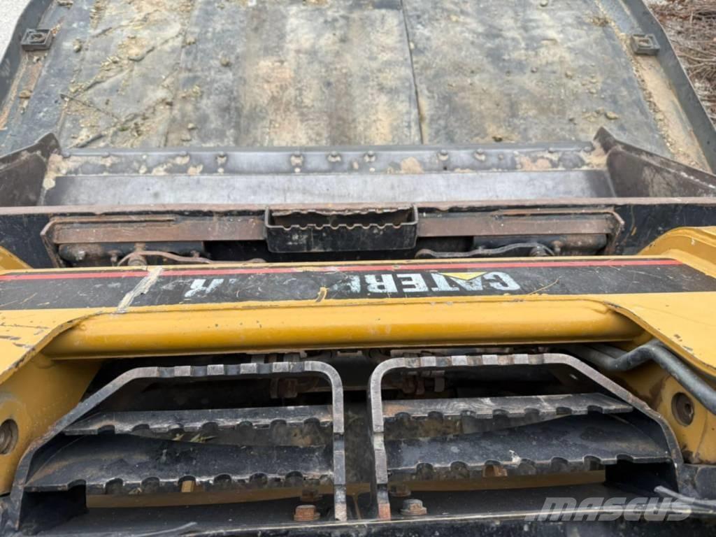 CAT 216 Carregadoras de direcção deslizante