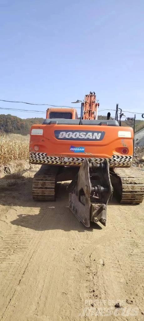Doosan DX 225LC Escavadoras de rastos