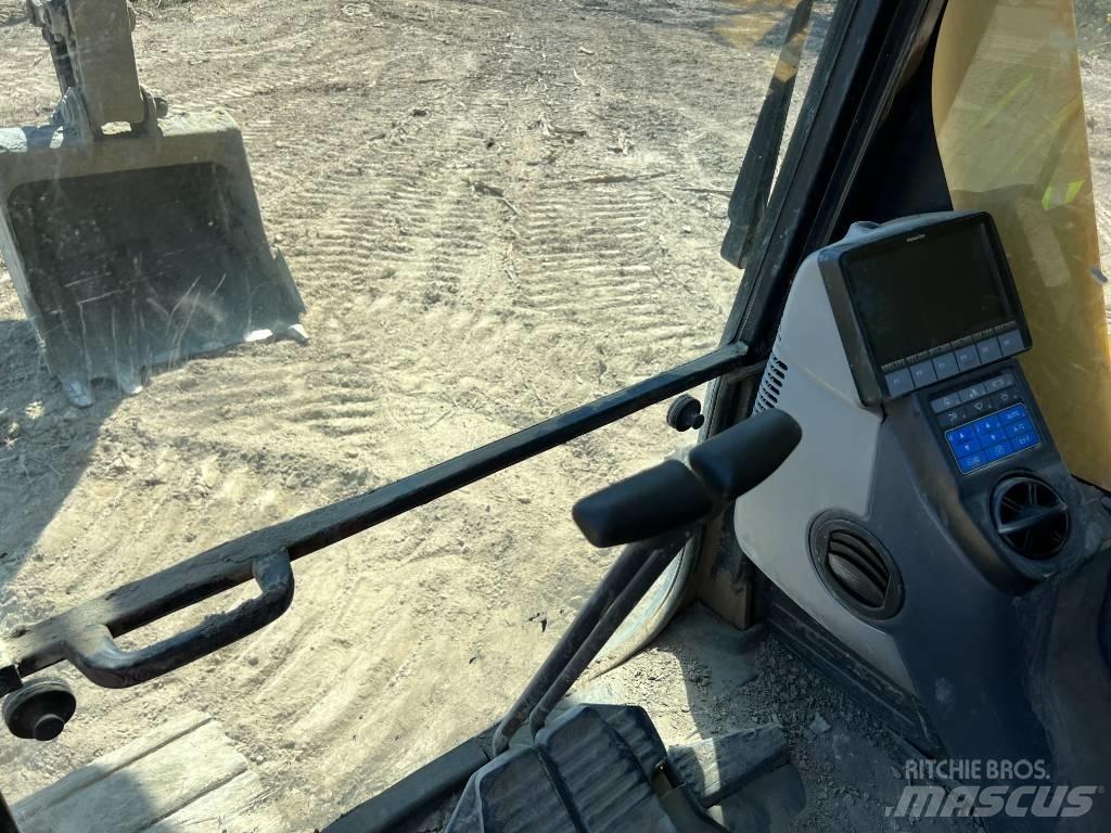 Komatsu PC240LC-10 Escavadoras de rastos